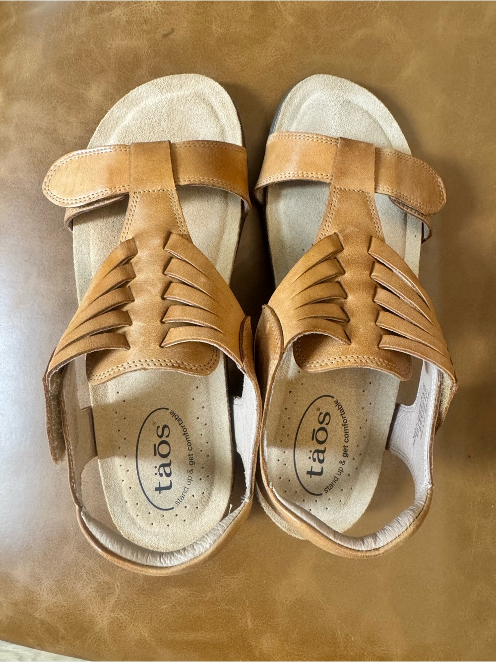 Taos Wonderful sandal | Size 9 | caramel color